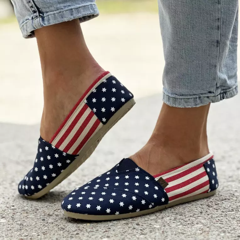 Granatowe tenisówki, buty damskie McKey DTN119