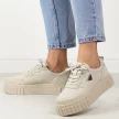 Beżowe skórzane sneakersy damskie na platformie Filippo Dp4913/24