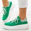 Zielone zamszowe skórzane sneakersy damskie Vinceza 89104