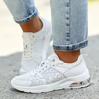 Białe skórzane sneakersy damskie S.Barski 22241