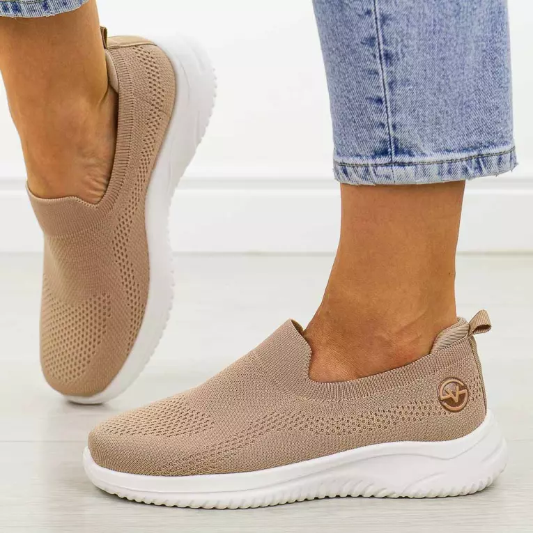 Beżowe sportowe buty damskie Vinceza 17367