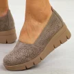 Khaki ażurowe zamszowe półbuty damskie na koturnie Potocki 12567
