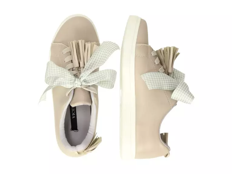 Szare buty damskie Vices 8271-5 Frędzle
