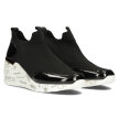 Czarne sneakersy damskie na koturnie FILIPPO DP3551/22
