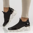 Czarne sneakersy damskie na koturnie FILIPPO DP3551/22