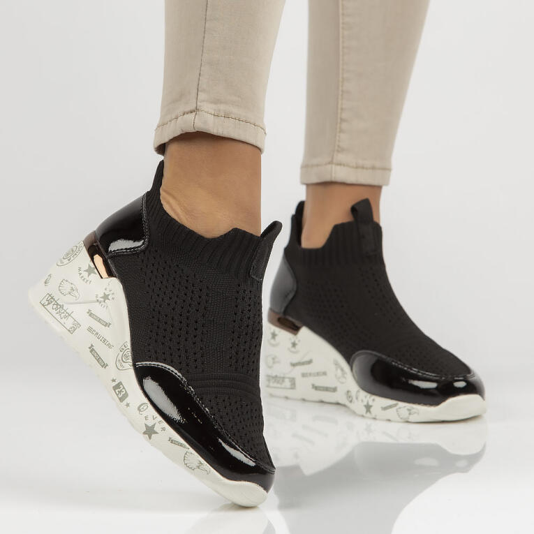 Czarne sneakersy damskie na koturnie FILIPPO DP3551/22